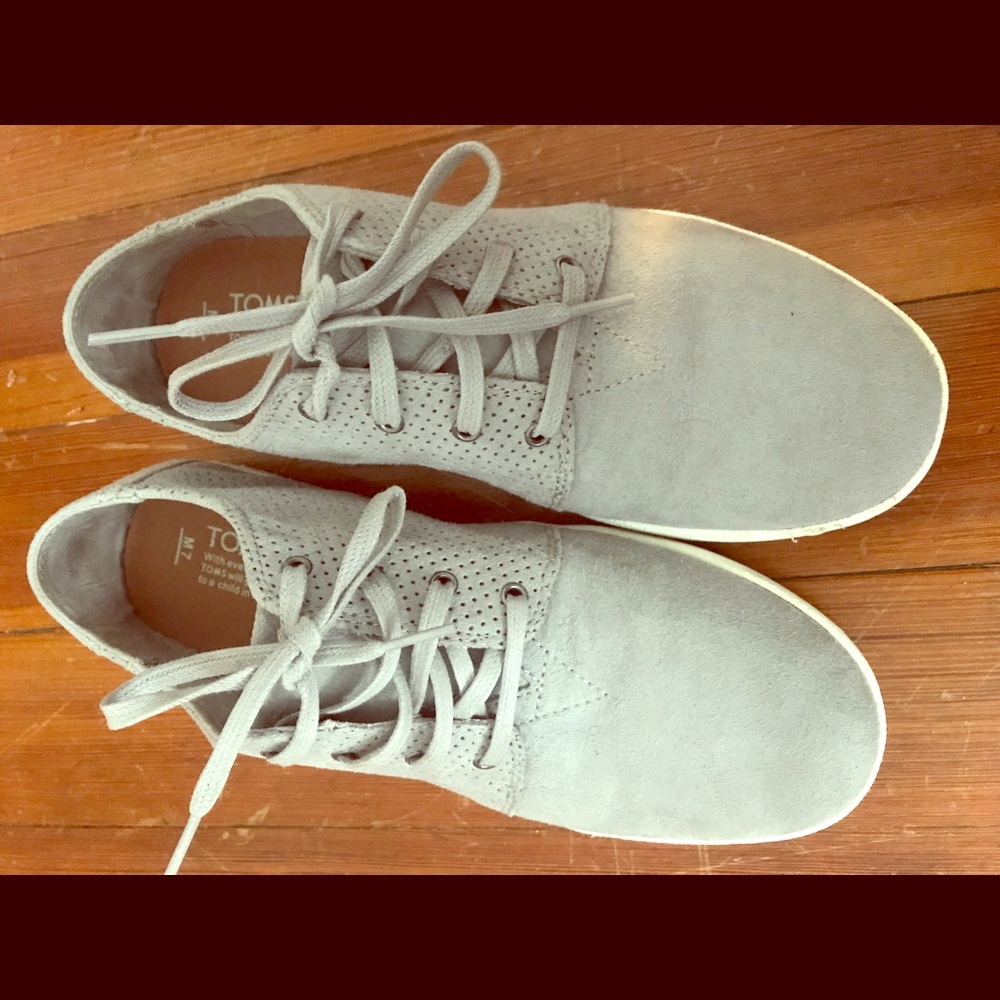 TOMS Grey suede men’s size 7 sneaker
